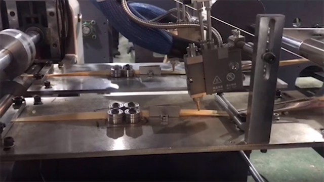 Máquina para Fabricar Asas Planas, Automática