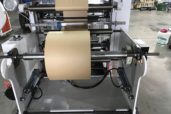 Máquina para Fabricar Bolsas Planas con Fuelle, Tipo General