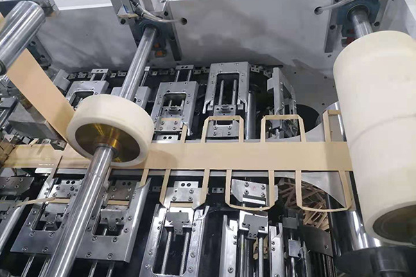 Máquina para Fabricar Asas Planas, Semi Automática