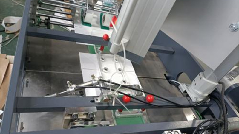 Máquina para Fabricar Asas Planas, Automática